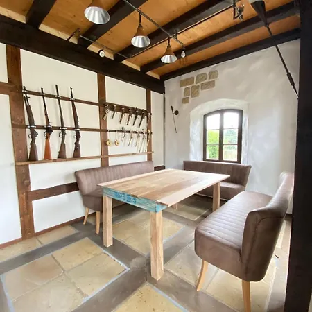 Holiday home Waffenkammer Mit 3 Schlafraeumen Leppersdorf